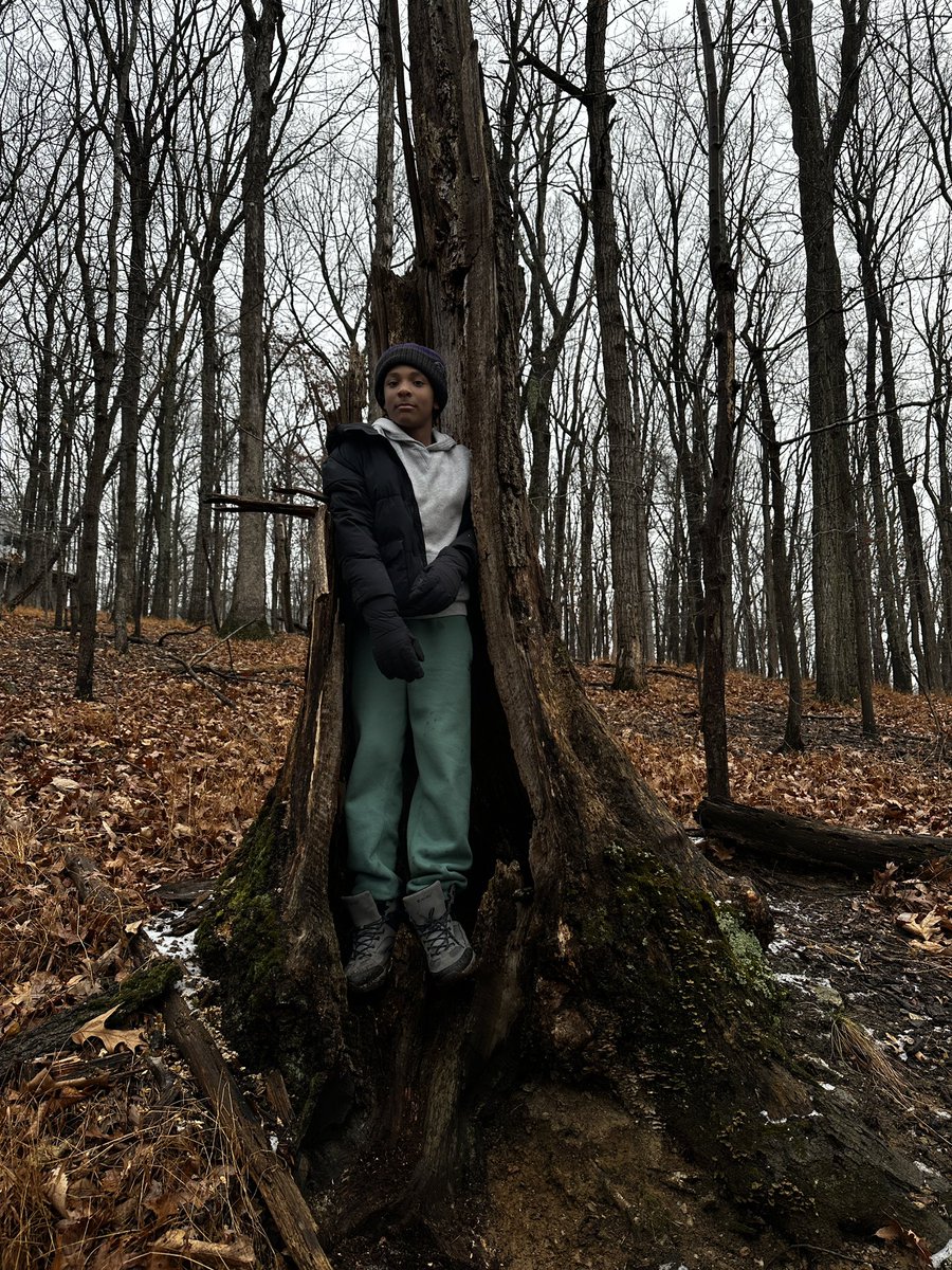CCPS_ODS's tweet image. West MS week 1: purple group students in the “throne” tree today! #ODSchangetheworld