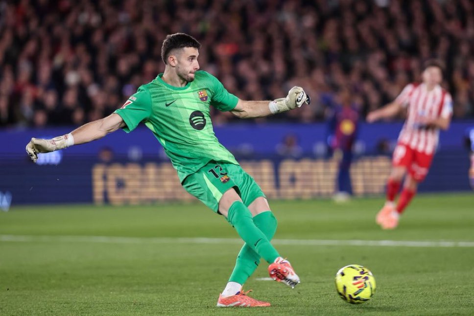 XDcomps's tweet image. GOAT