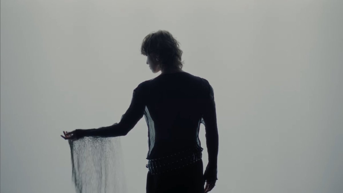 PopBase's tweet image. One year ago today, The8 of SEVENTEEN released ‘Orbit.’