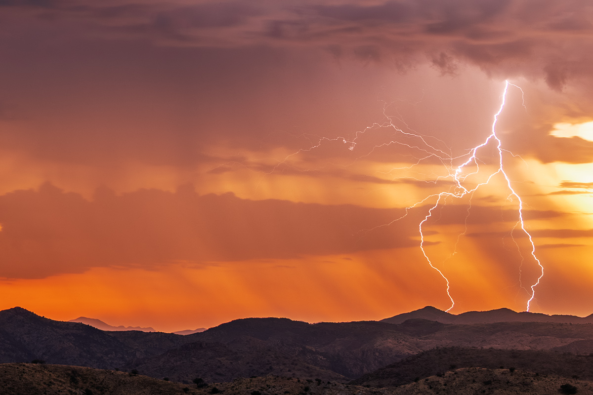 Chasing Lightning: A Canadian Photographer’s Monsoon Adventure in Arizona - by Craig Hilts

photonews.ca/chasing-lightn…

#lightning #lightningphotography #monsoon #Arizona