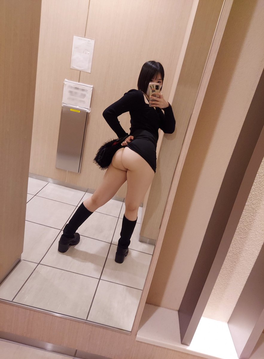 Yurina🍑さんのエロ画像、2025年12月03日07時23分57秒に投稿
