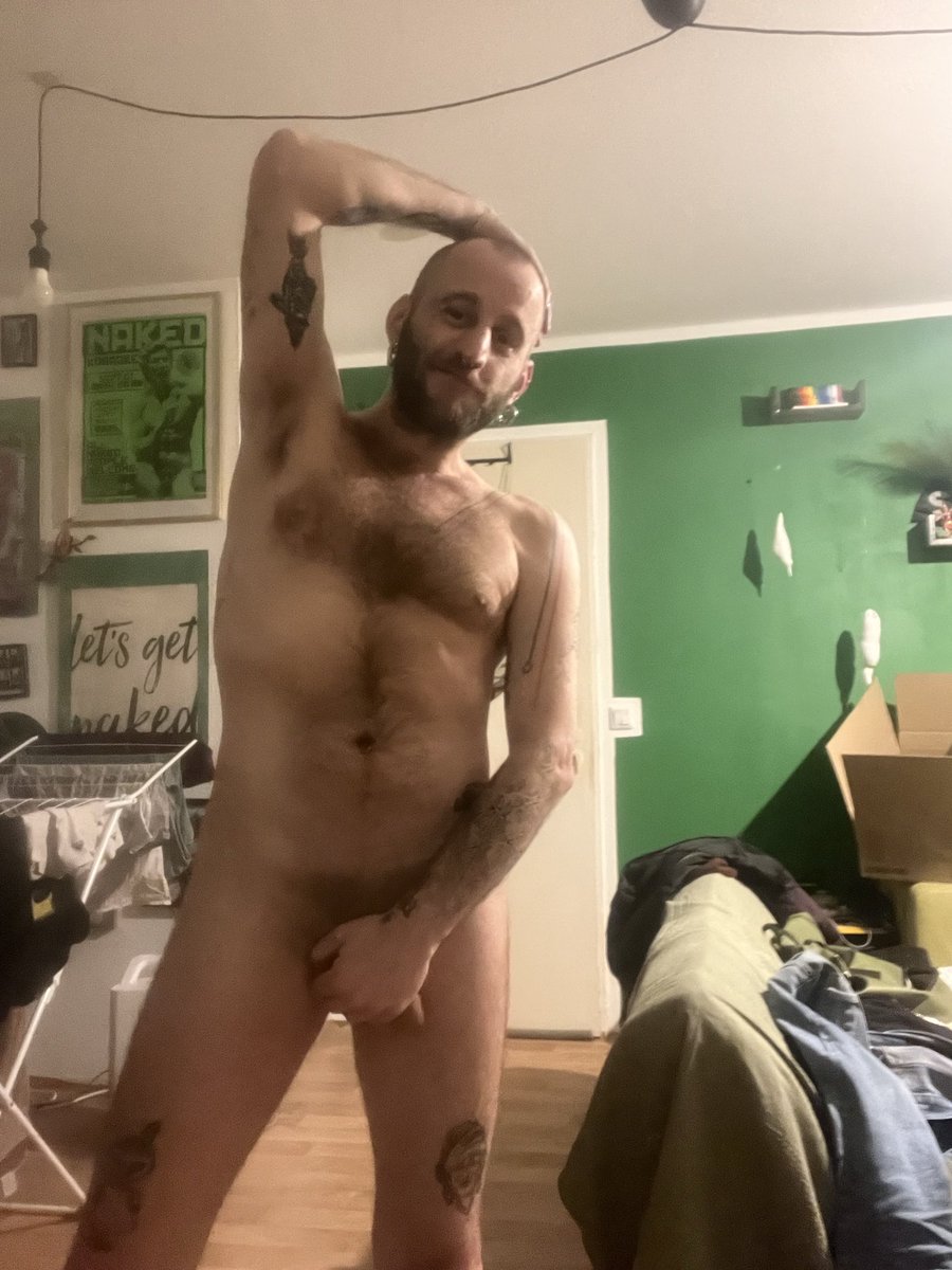 berlinernaked tweet media