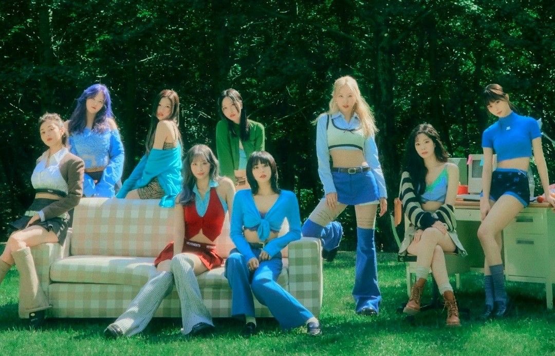 TwiceChartDatas's tweet image. TWICE albums nearing 500M streams on Spotify:

The year of “YES” ✅

BETWEEN 1&amp;amp;2 → 499,747,659
🔹GAP: 252,341 (-139,227)

THIS IS FOR (Deluxe) → 493,041,853
🔹GAP: 6,958,147 (-1,500,392)🔥

Twicecoaster: Lane 2 → 488,411,917
🔹GAP: 11,588,083 (-190,460)

STRATEGY →…