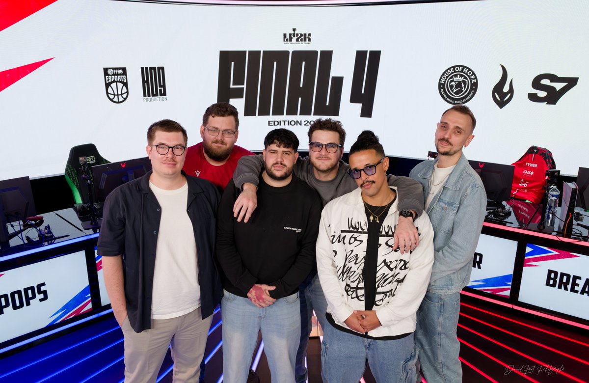 Avec la fin de ce Championnat de France, vient pour moi le temps de tourner la page NBA2K.

J'ai l'impression d'avoir tout donné et d'avoir fait mon maximum. Ca n'était pas parfait, mais je garde des souvenirs incroyables, la 1ère Lan, la Coupe du Monde en Suède...

Je