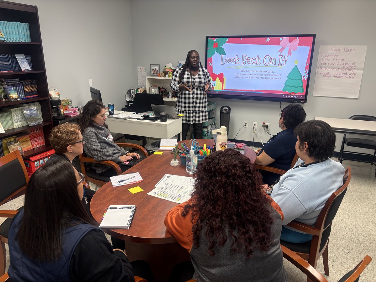 VPAA_SWPS's tweet photo. Shout-out to Ms. Flores & Ms. King! ๐
They led todayโs PLC and shared creative, engaging ways to strengthen academic vocabulary. Our teachers walked away with fun, practical ideas they can use right away! #BlueJayPride #VPAA #TeachersLead โจ๐ https://t.co/mTcF4FrKHS