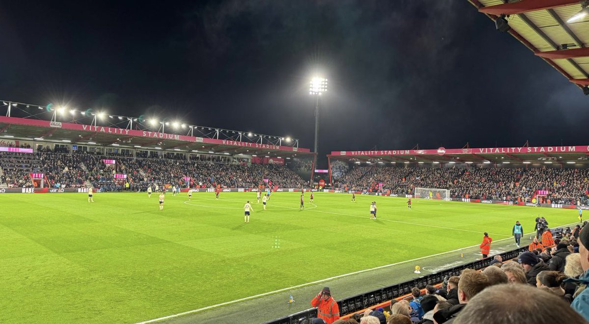 CrostonBluesEFC's tweet image. Great to win away at Bournemouth. The fans were great! We deserve it. #UTFT #Everton #EFC