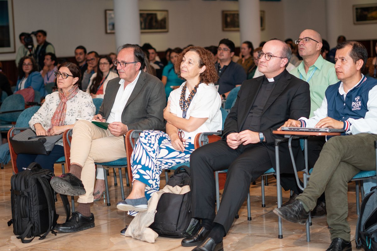 PUCE_StoDgo's tweet photo. Con éxito se desarrolló la Jornada de Bioética en la #PUCESD
Dos días de reflexión crítica sobre neuroética, algorética y el futuro de la medicina, de la mano del Dr. @CarraraNeuro 🇮🇹, Decano de la Facultad de Filosofía del @AteneoUPRA, y el Dr. Ricardo Abengózar 🇪🇸, Profesor e Investigador en Bioética de la @ufvmadrid
Gracias a todos los participantes por ser parte de este importante espacio académico.
@iinbeneuro #BioéticaEcuador #neuroética #algorética #PrincipioDeAutonomía