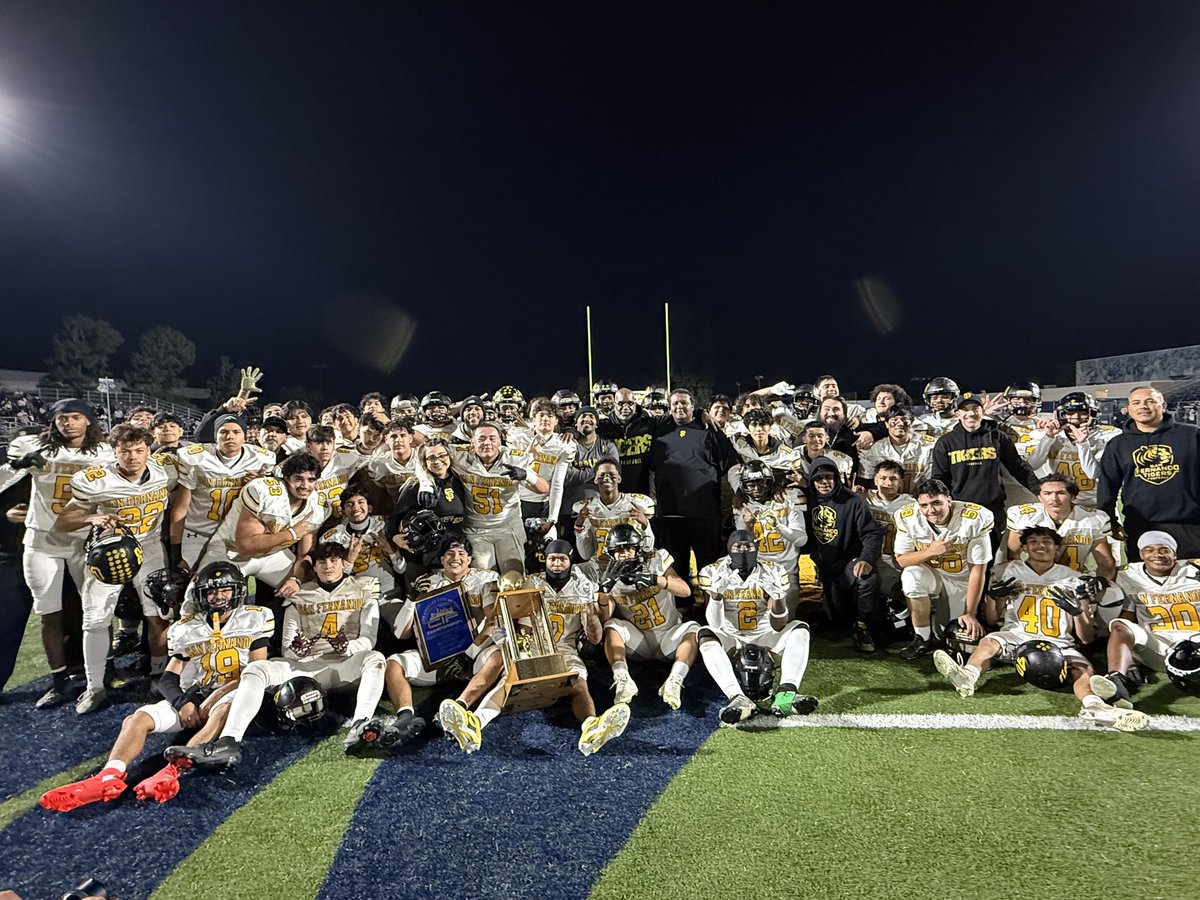 stanbedwell's tweet photo. Congrats to @SF_Coach_BC and San Fernando on winning the CIF Div. 2 championship on Friday! Great young OC!! https://t.co/k7ekDcOhkp