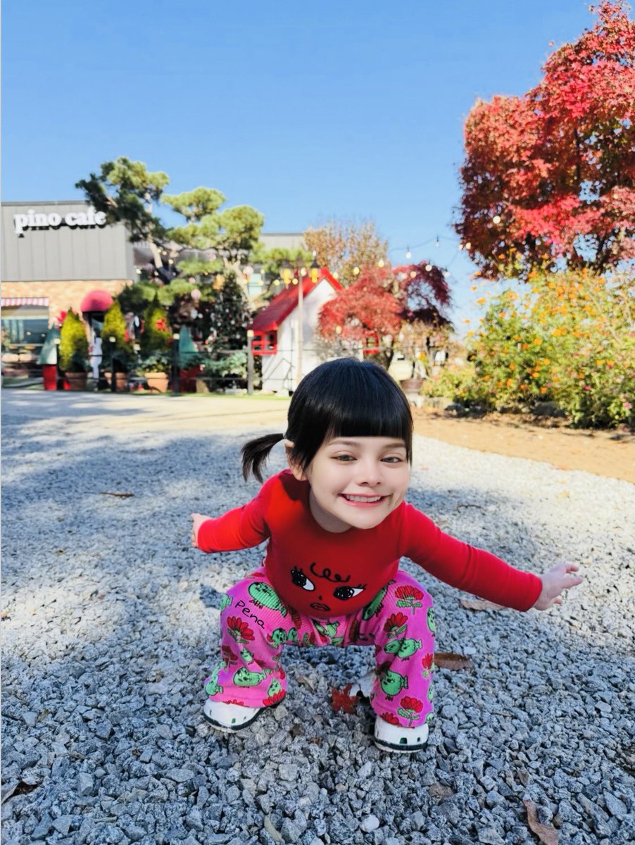 ตื่นมาขอให้สดใส มีแต่พลังบวก สุขภาพกาย สุขภาพใจแข็งแรงน้าเด็ก

SPARKLING STAR ENGFA03
#อิงฟ้ามหาชน #EngfaWaraha #อิงฟ้าวราหะ <a href="/EWaraha/">Engfa Waraha (ตัวจริง)</a>