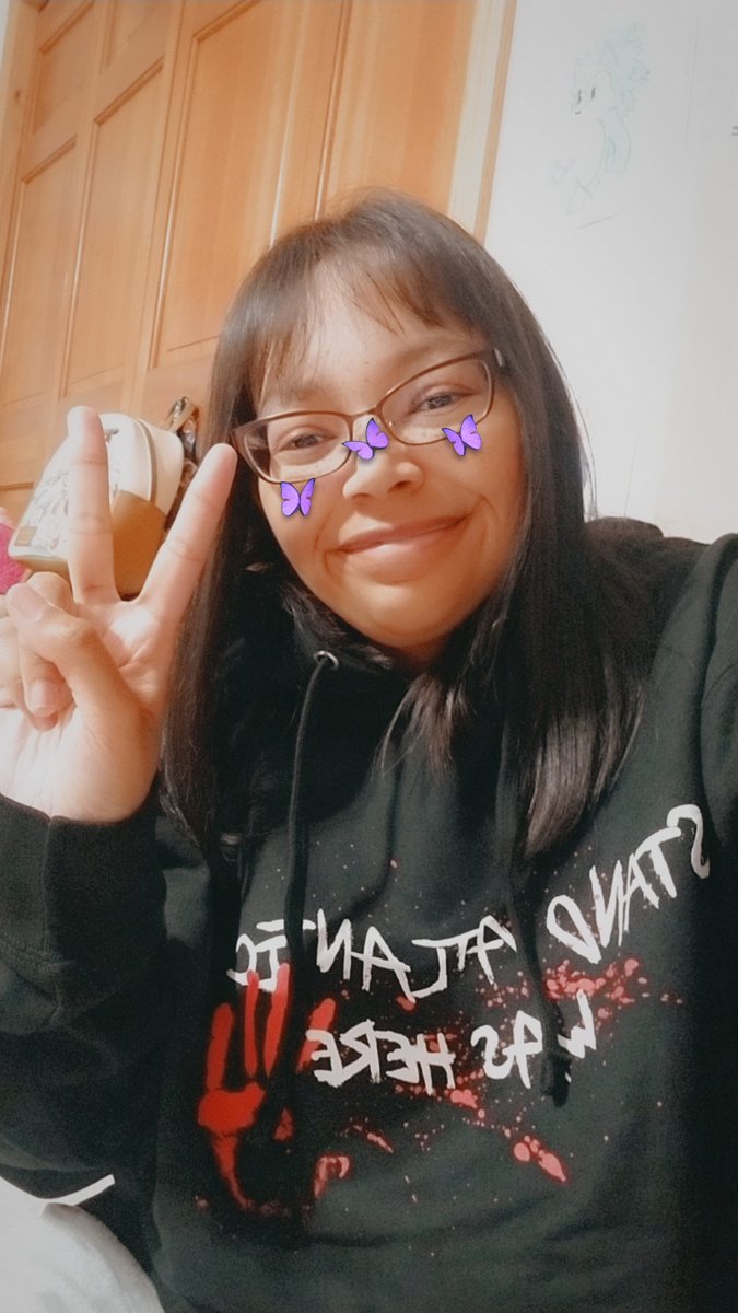 galaticmulti's tweet image. My @standatlantic hoodie that my mom ordered for me for Christmas arrived today, but I get to have it early💕🙌🏽😌🔥! Love it so much it's seriously so cozy!!!