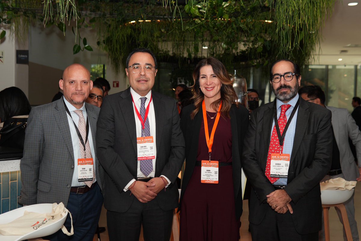unifimex's tweet photo. Hoy dimos inicio al #AML &amp; #Crypto Summit como parte de nuestro compromiso con el sistema financiero mexicano.

Organizado con autoridades de Estados Unidos🇺🇸y México🇲🇽, instituciones financieras, empresas cripto, firmas globales de #compliance, académicos y estudiantes. https://t.co/ovl89Fm2iR