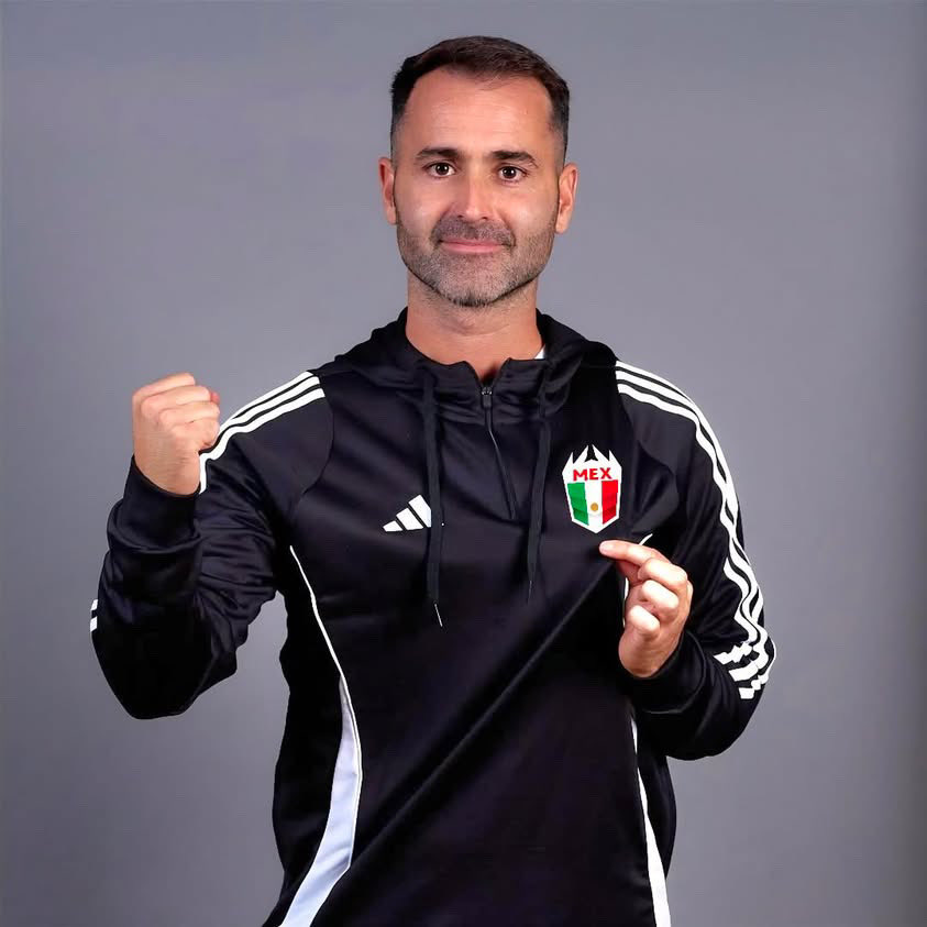 Hoy sí que sí DIRECTO a las 8:30pm hora México para comentar qué tal fue el 1r entrenamiento con la Selección de México.

Les espero 💪🏽🇲🇽

twitch.tv/polfont7