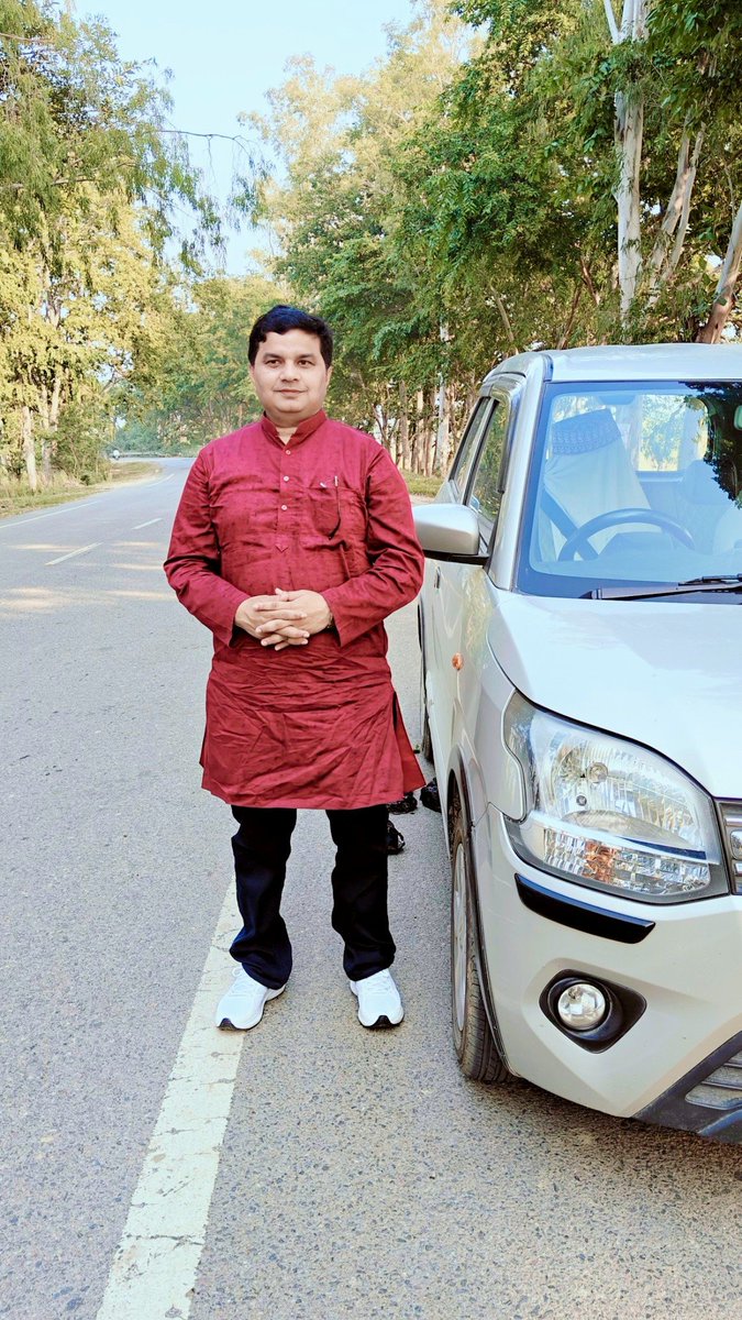 किसी के दिल में क्या छुपा है ये बस ख़ुदा ही जानता है..!
दिल अगर बेनक़ाब होते तो सोचो कितना बवाल होता...See more