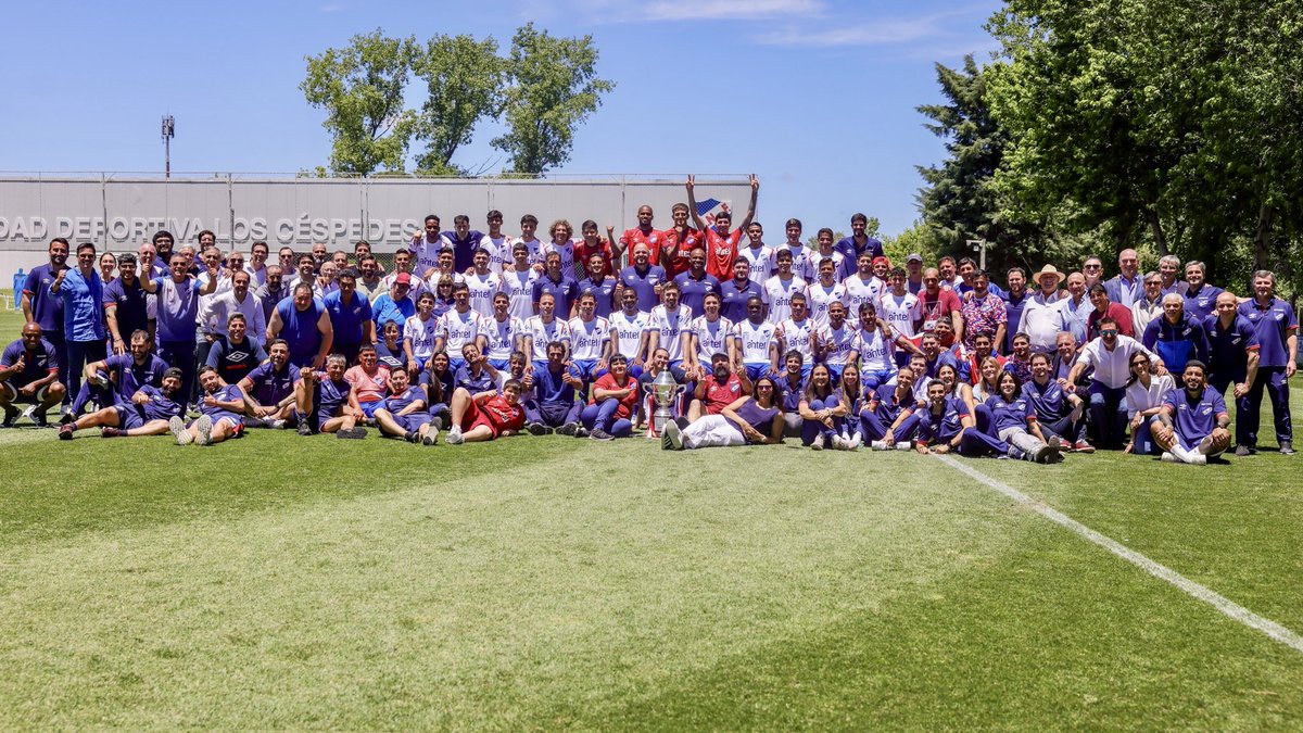 Nuestro “éxito” se construye día a día gracias a cada uno de ustedes, que hacen posible lo que soñamos!! Nos merecemos FESTEJAR!! VAMOS NOSOTROS 💪🏻💪🏻🔵⚪️🔴