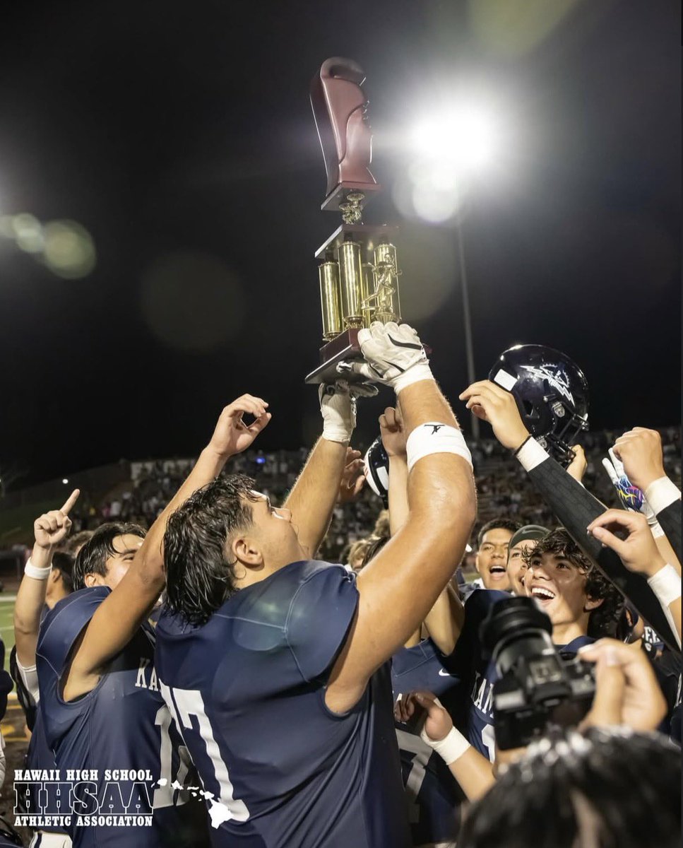 Zede_Camp's tweet photo. Back-to-back champs! 🏆 So thankful to God for blessing us with an amazing season. Honored to be named Impact Player in the D2 State Championship and to finish the season rushing for over 1,000 yards, but this win was all about the team.

#Blessed #AG2G #B2B 

@BrandonHuffman @CoachTimmyChang @CoachYonBoone @ESPNHonolulu