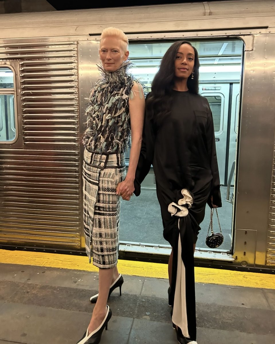 ComplexStyle's tweet image. Solange Knowles &amp;amp; Tilda Swinton at the Chanel show in NYC
