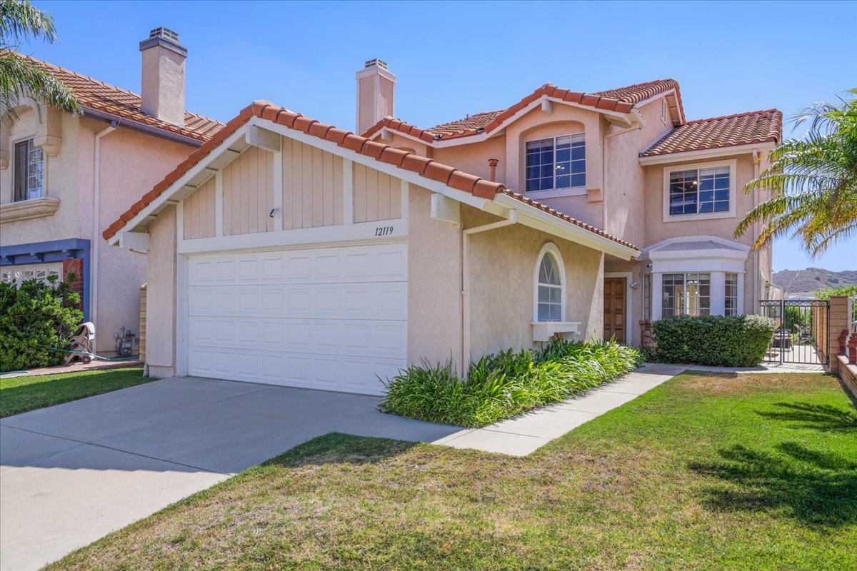 skysthelimit442's tweet photo. New Price in Exclusive Porter Ranch |  $1,150,000 - https://t.co/sTxA8zNgj2
Nestled within the highly sought-after Porter Ranch Estates, this beautiful 4-bedroom, 3-bathroom residence offers a perfect blend of comfort, space, and security, set against city and mountain views. https://t.co/rrxQ4H3sk8