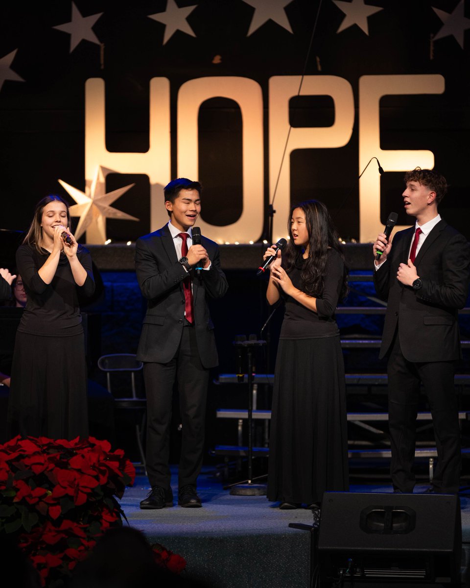 We had an incredible evening in Abbotsford! Sharing the message of Jesus through music this Christmas season has been such a blessing. Thank you to everyone who joined us—you made the night unforgettable. We’re already looking forward to coming back next year!
#ChristmasTour