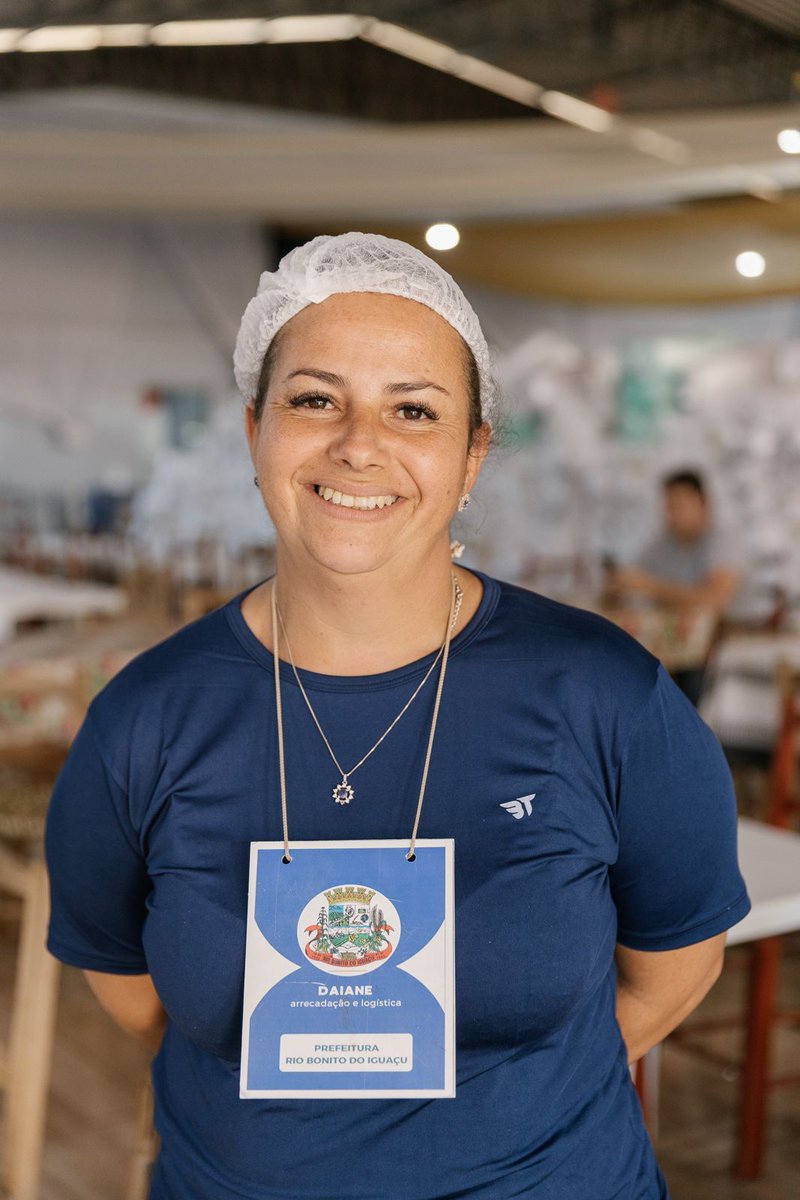 WCKitchen's tweet image. WCK teams met Daiane at the Centro de Idosos, one of the few large buildings in Rio Bonito do Iguaçu that survived the tornado. She has been working here nonstop to coordinate volunteers and donations for impacted residents. Our #ChefsForBrazil teams provided hot meals that…
