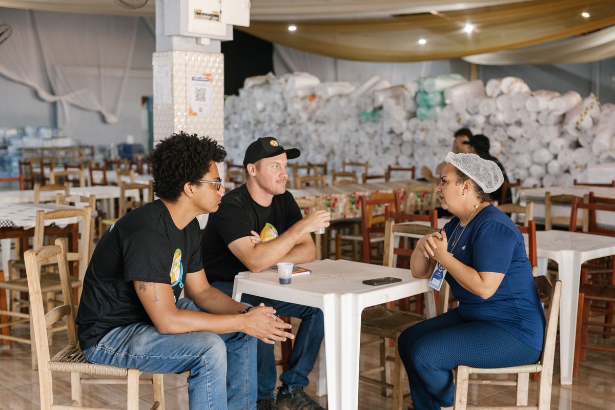 WCKitchen's tweet image. WCK teams met Daiane at the Centro de Idosos, one of the few large buildings in Rio Bonito do Iguaçu that survived the tornado. She has been working here nonstop to coordinate volunteers and donations for impacted residents. Our #ChefsForBrazil teams provided hot meals that…