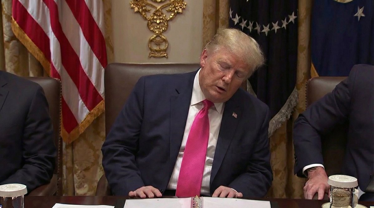 ChrisDJackson's tweet image. Trump falls asleep again during a meeting on live television. If Joe Biden had done this, the media would’ve turned it into a week-long crisis. But with this clown, they shrug because he gives them the clicks that fatten their wallets. Total failures.