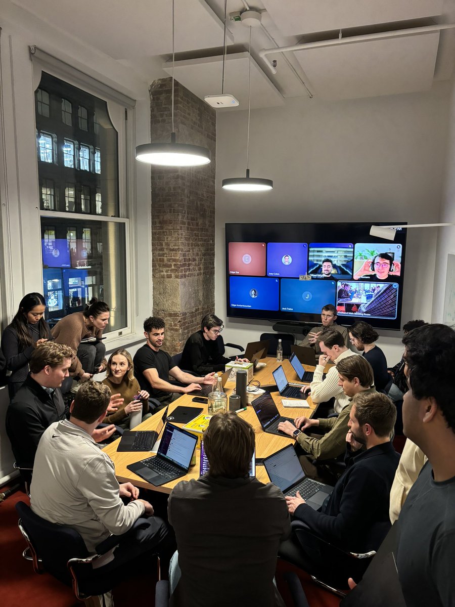 dbabbs's tweet image. Kicking off our 1st hackathon at @tryprofound