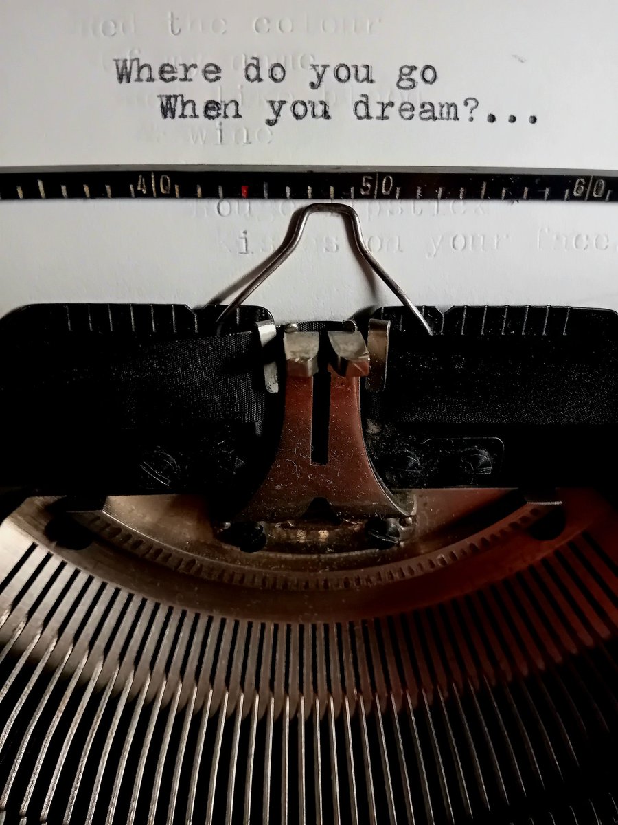 EmmaRugg's tweet image. ?... #typewriter #typewritten