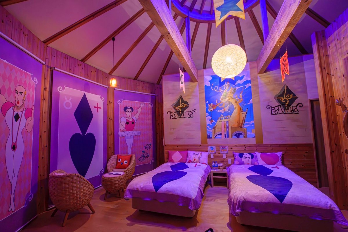 昼と夜で雰囲気が変わる特別なお部屋。
 
ヘンダーランドの世界に入り込む、唯一無二の体験をどうぞ🎪✨
 
詳細はこちら☟
awaji-grandchariot.com/room/4680/  
 
#クレヨンしんちゃん #ヘンダーランド #コラボルーム #ニジゲンノモリ #グランシャリオ北斗七星135 #淡路島 #しんちゃん