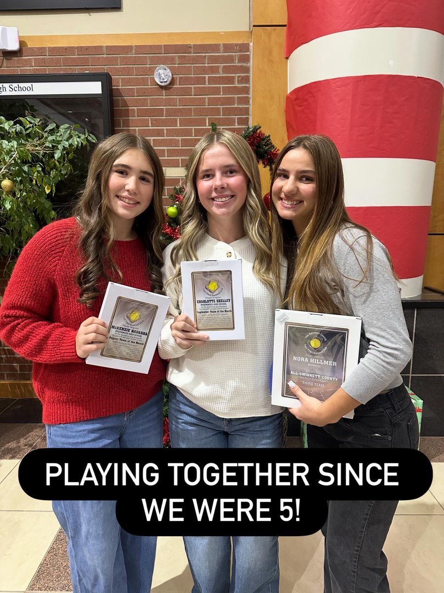 Char_Skelley_18's tweet photo. Thankful to be recognized by the Gwinnett County Diamond Club as a member of the September Team of the Month. My team was also recognized as the Program of the Year! So proud of all  my girls! Go Broncos! 🐴🥎 #giddyup @FuryPremier2028 https://t.co/LlW7pILOq3