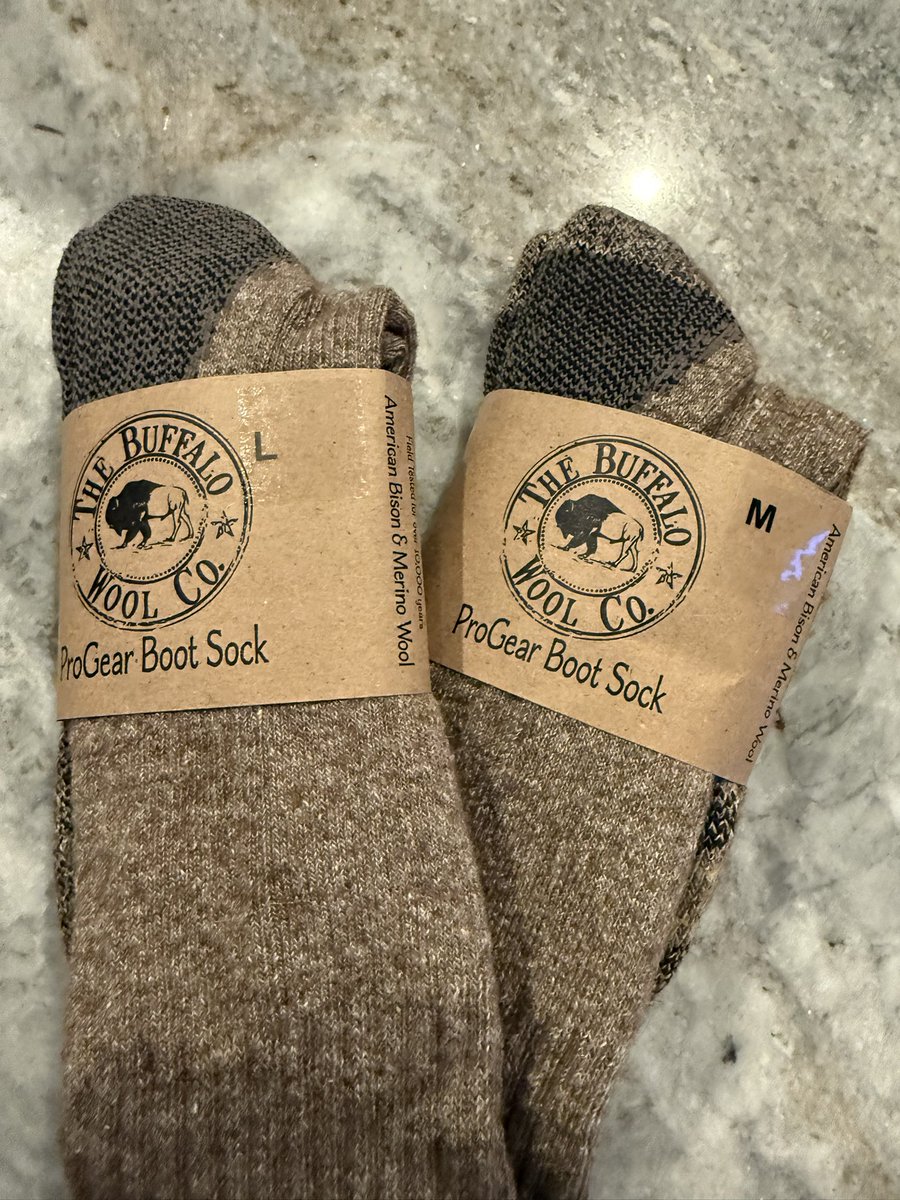 Best way to end a day is with <a href="/BuffaloRon/">BuffaloRon</a> in your mailbox