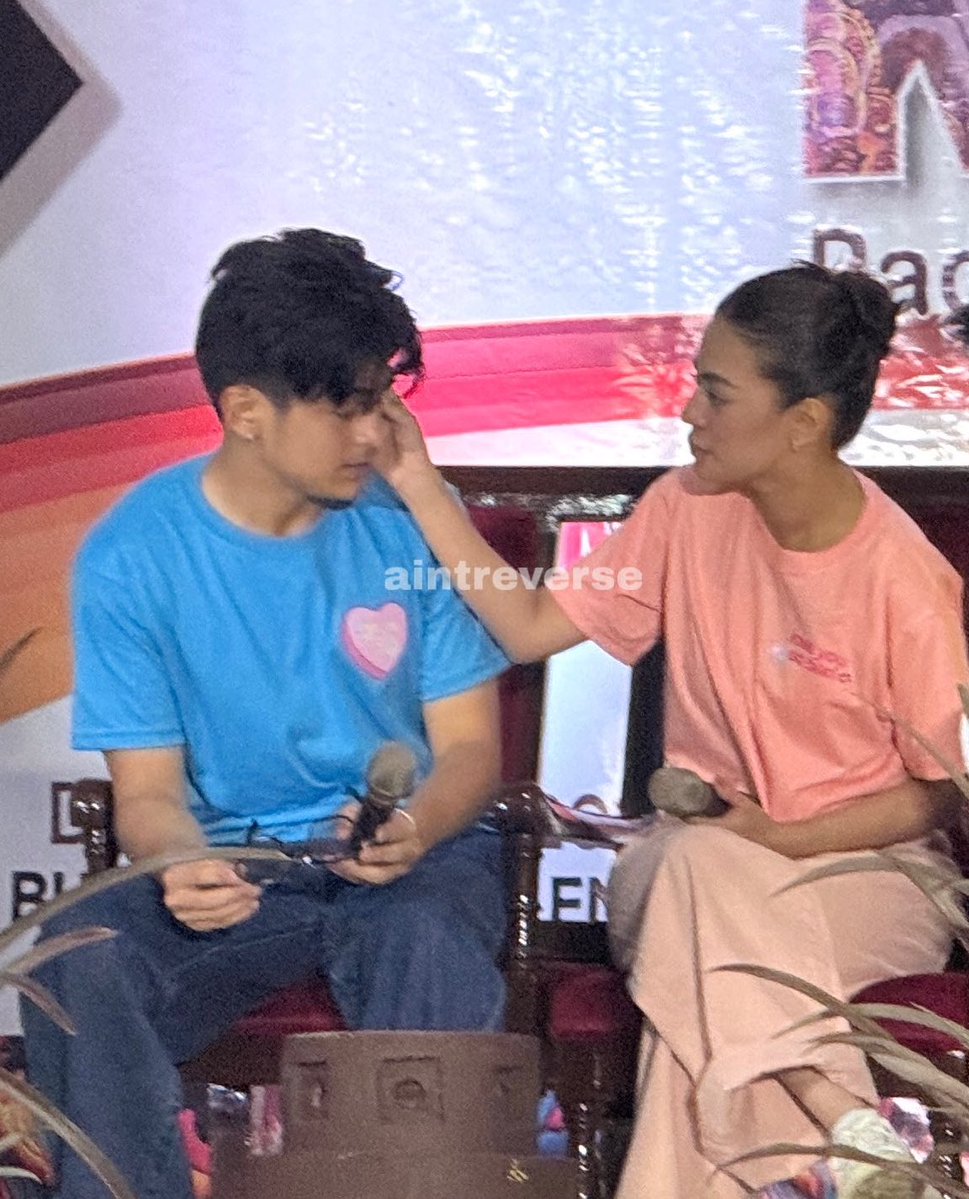 xoxonikowl's tweet image. YIS TAINA NAMAN OH