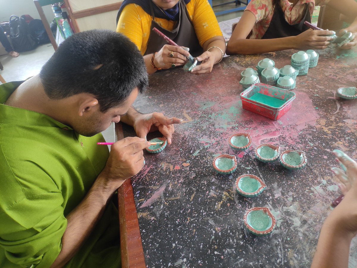 PwC_IN's tweet image. In observance of the International Day of PwD, #PwCIF celebrates the journey of individuals with disabilities who are transitioning into confident, contributing members of society. Click to read: bit.ly/4iSSgx3 #EnablingPwD