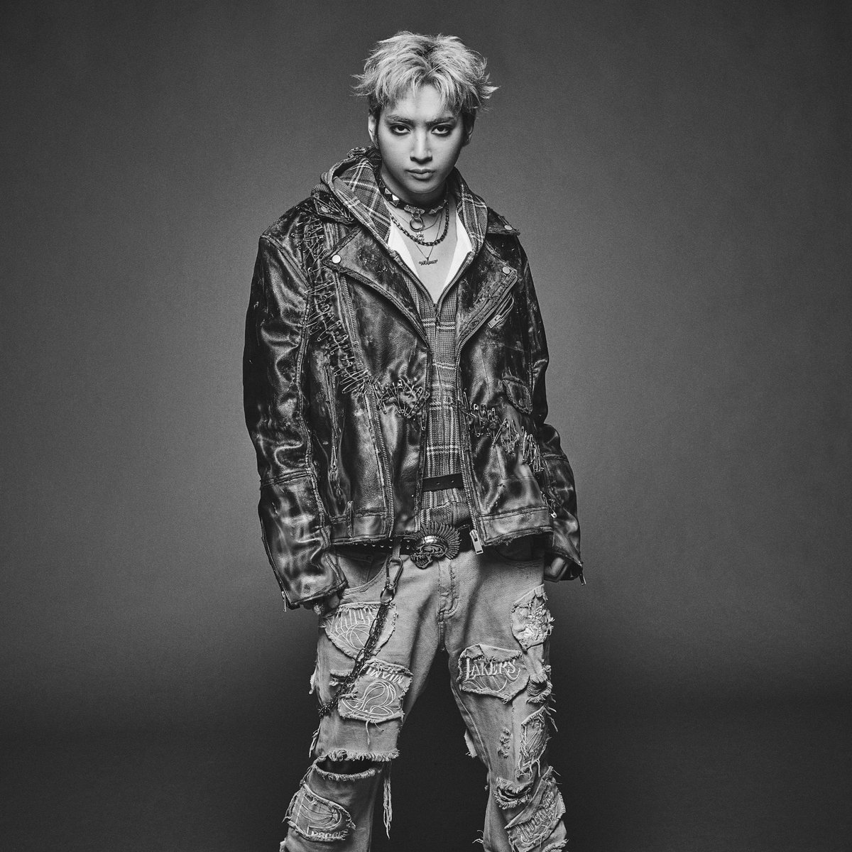 therampagefext's tweet image. ＼2026/1/21 Release🏁／

THE RAMPAGE NEW SINGLE
『BREAK IT DOWN』

#鈴木昂秀 @TAKAHIDE_rmpg_ 
Artist Photo⚡️

#THERAMPAGE