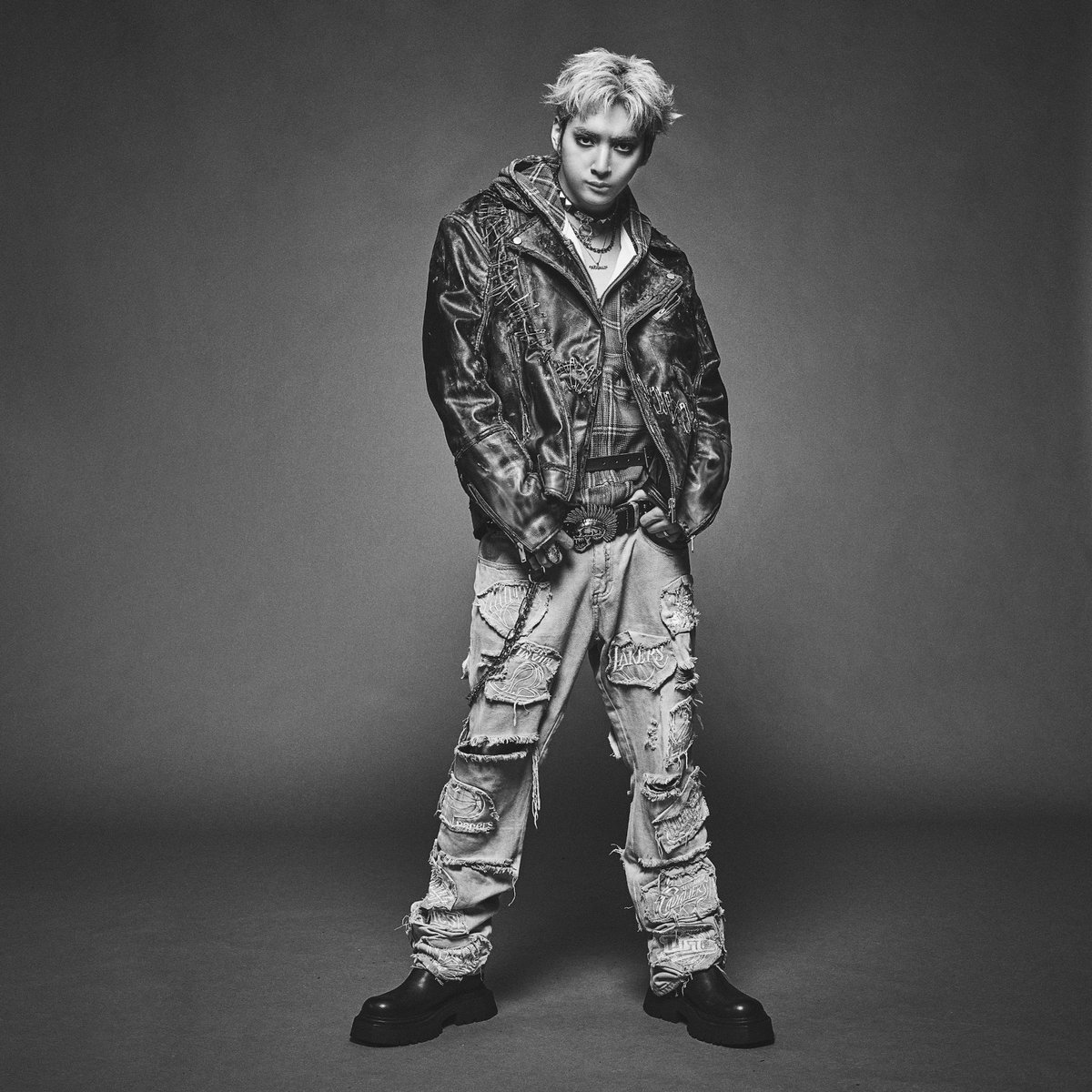 therampagefext's tweet image. ＼2026/1/21 Release🏁／

THE RAMPAGE NEW SINGLE
『BREAK IT DOWN』

#鈴木昂秀 @TAKAHIDE_rmpg_ 
Artist Photo⚡️

#THERAMPAGE