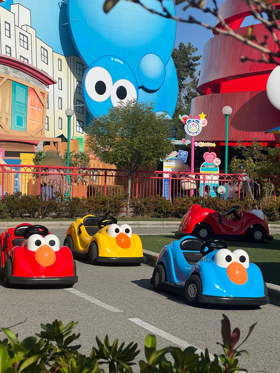 kohimangetsupon's tweet image. 私も乗ってみたかった😊
#USJ #USJファン
#セサミ・ストリート