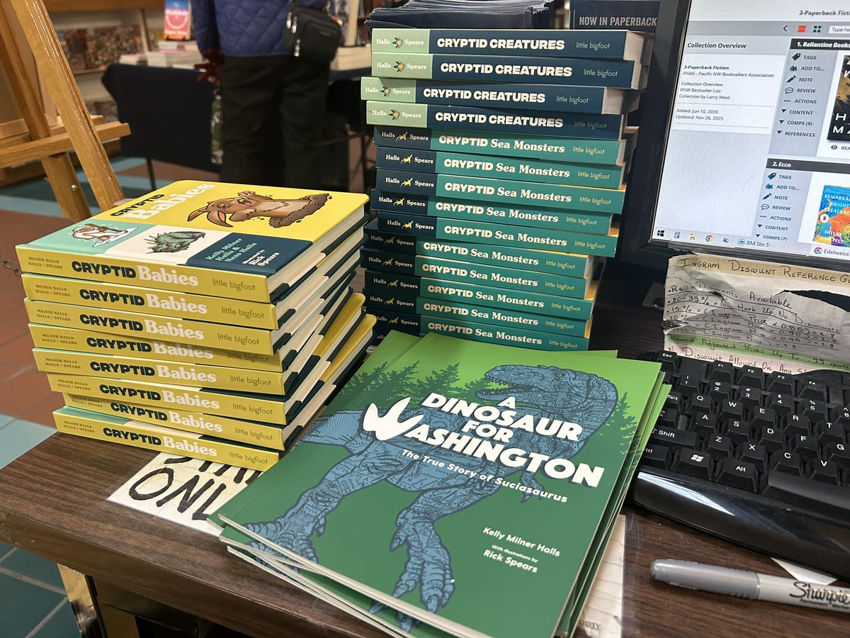 Ness and I had so much fun at Auntie's on Small Business Saturday last weekend.  Thanks for having us!