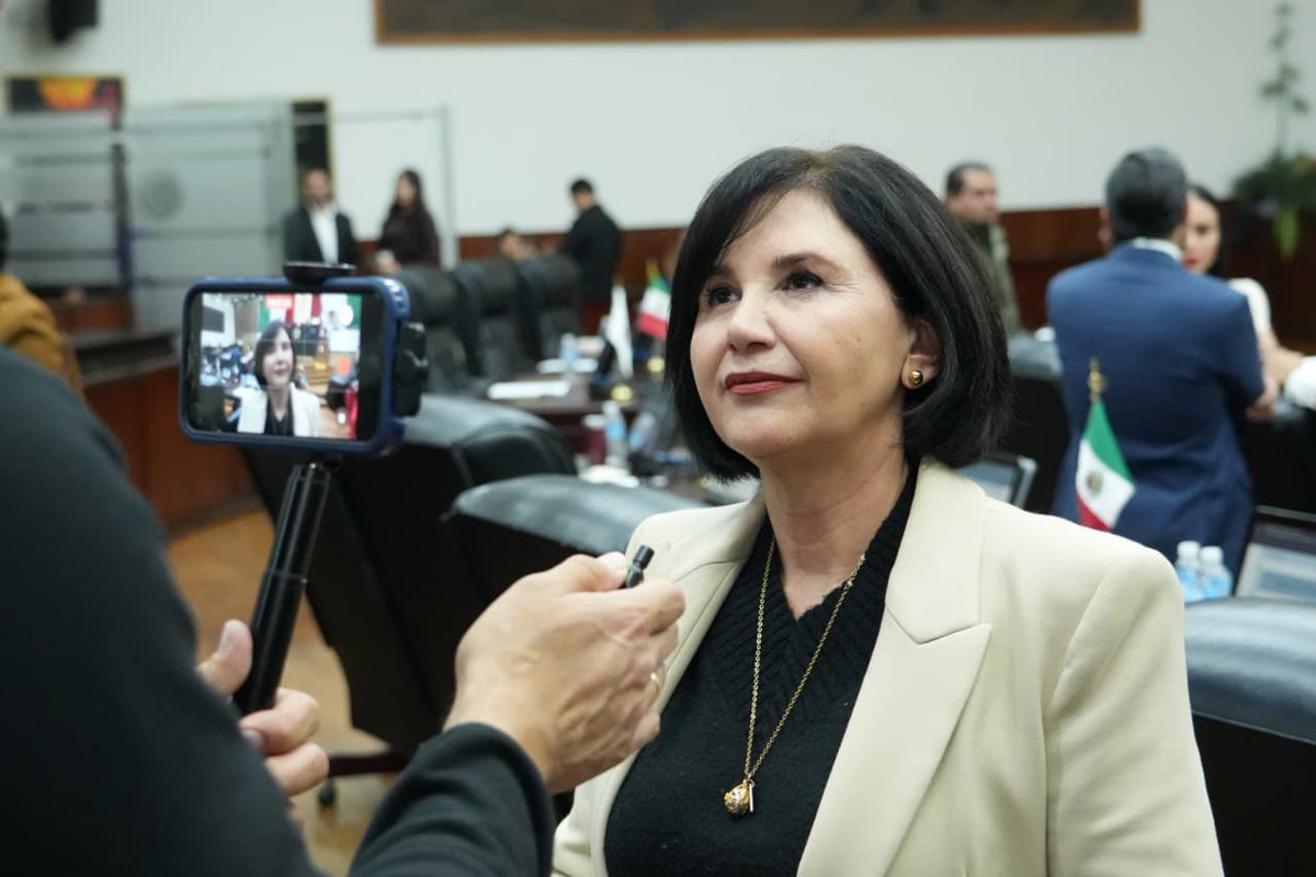 Voté a favor del Paquete Económico del Gobierno del Estado. 💪🏻

Mis razones: cero incremento de impuestos, cero endeudamiento y, sobre todo, más inversión para las y los duranguenses en salud, educación, desarrollo social, el campo y obras en los 39 municipios. 📊