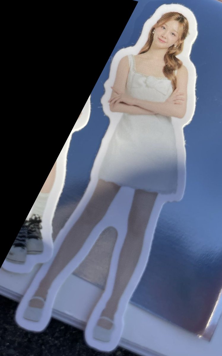 ♯BABYMONSTER
フレークシールの交換希望です。

【譲】写真 アヒョン、チキタ
【求】写真パリタ

ファンコンサート 有明アリーナ2日目(12/3)
現地での交換希望です。