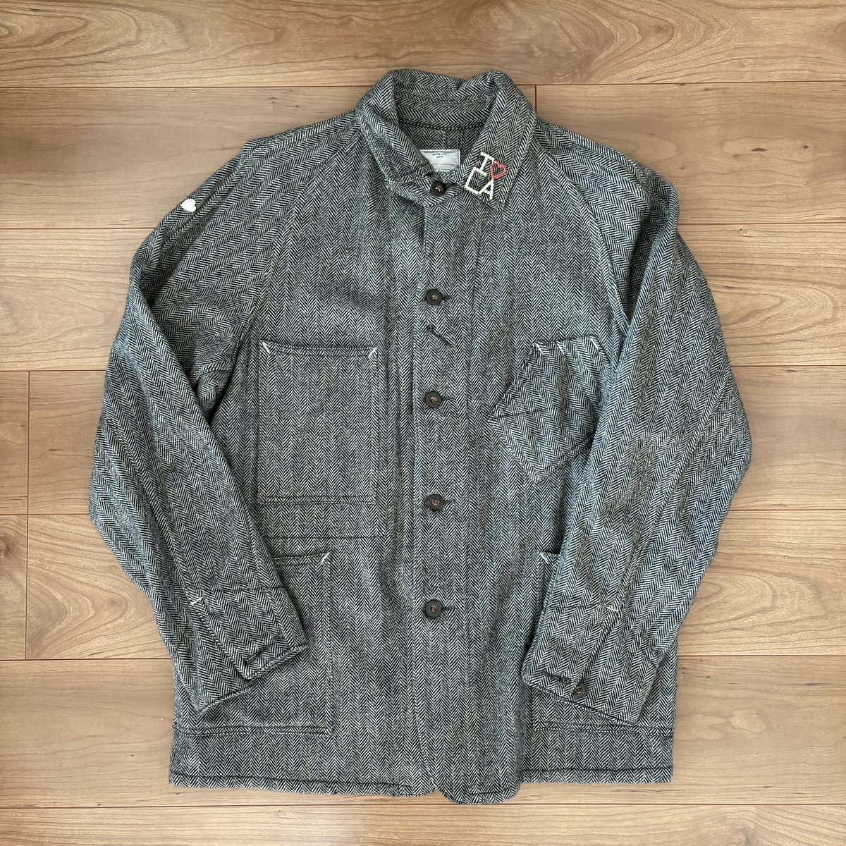 outauni's tweet image. 🍒「Cherry Coke mini」(81)🍒

ご近所お兄さまにいただいたヘリンボーンジャケットが、これほどしまむらにフィットするとは…😳✨ と大興奮したセットアップ的コーディネイト。
とにかくセットアップが好き🩶 スエット上下国の出身だから！（なにそれ

#cherrycoke #outauni #おおたうに #描きおろし