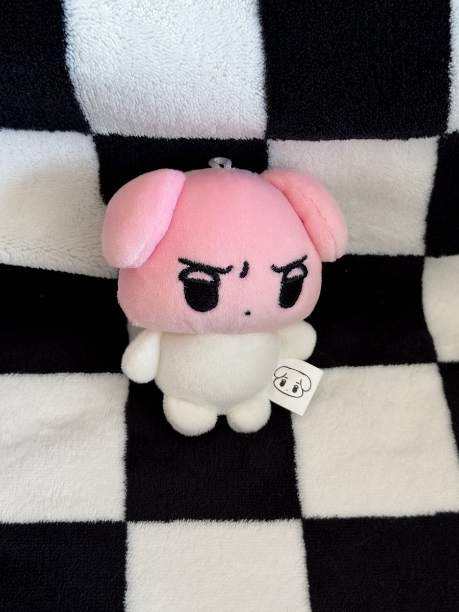 FarinePnZ's tweet photo. โคตรเหมือน55555555555566666655 https://t.co/DCQk1cpCP1