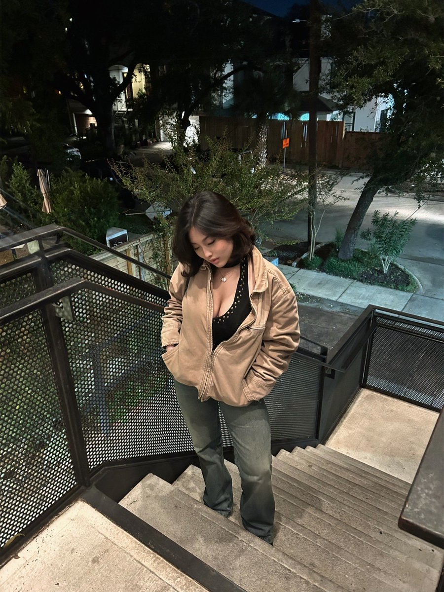 maevybun's tweet image. new to twt looking for mutuals/friends to game with!
♡ she/her, 19
♡ valorant (peak gold1),league,roblox
♡ bi
♡ dms open
♡ i play for fun !! 
♡ raving, music, anime, kpop, reading

♡+↻ to be moots :3 (no weirdos plz) 
#valtwt #leaguetwt #promotwt #kpoptwt #anitwt