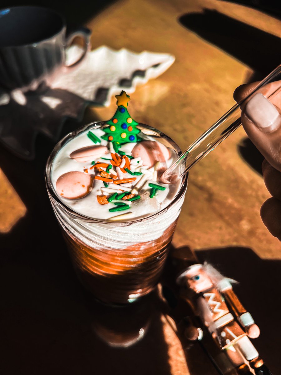 AgingDeath's tweet image. Good night 𝕏. 🥛