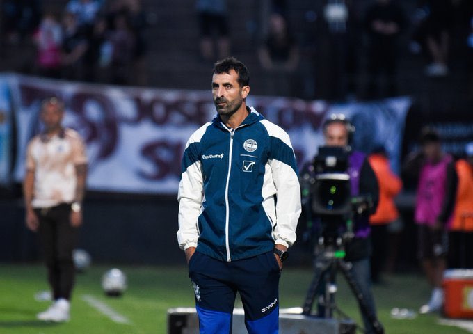 Type22_'s tweet image. Pre lucho: En 12 partidos.(4win)
 -14 goles en contra  y 8 goles a favor 
Con lucho:  En 6 partidos.(5win)
-3 goles en contra y 10 goles a favor
Mismo plantel, diferente mentalidad.