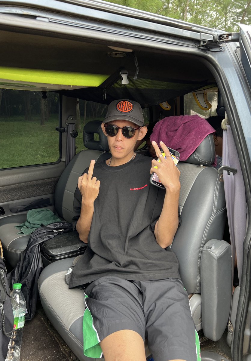 iffizhatar's tweet photo. Panas ceng-ceng https://t.co/8rZv5IDAX4