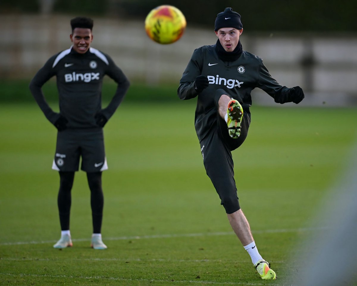 Good morning Chelsea and Leeds fans around the Globe 🌎 

It's match week 14 in the English Premier League 

A win and a Palmer Goal or Assits be there💙

🕗Kick-off: 21:15

🔰Venue: Elland Road(Leeds)

🗣: Darren England 

#LEECHE | #Leeds |  #Chelsea