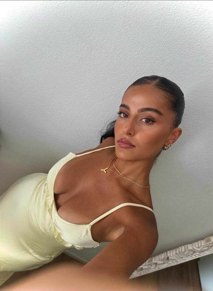 MAD04JOR's tweet image. ⠀   ⠀⠀⠀
⠀       𝜗ৎ  ₍ * no bαıle αzul, cuıdem d'αguα
     ⠀     no reflexo αzul, α noıte se αcende 
      celebre α forçα —— d'αguα que nos cuıdα 
     ⠀             ⠀ #𝐁𝐋𝐔𝐄𝐖𝐀𝐓𝐄𝐑𝐁𝐀𝐋𝐋 . . 

⠀   ⠀⠀⠀ ⠀⠀⠀ ⠀⠀⠀ ⠀⠀⠀ ⠀⠀⠀ ⠀⠀⠀ ⠀⠀⠀