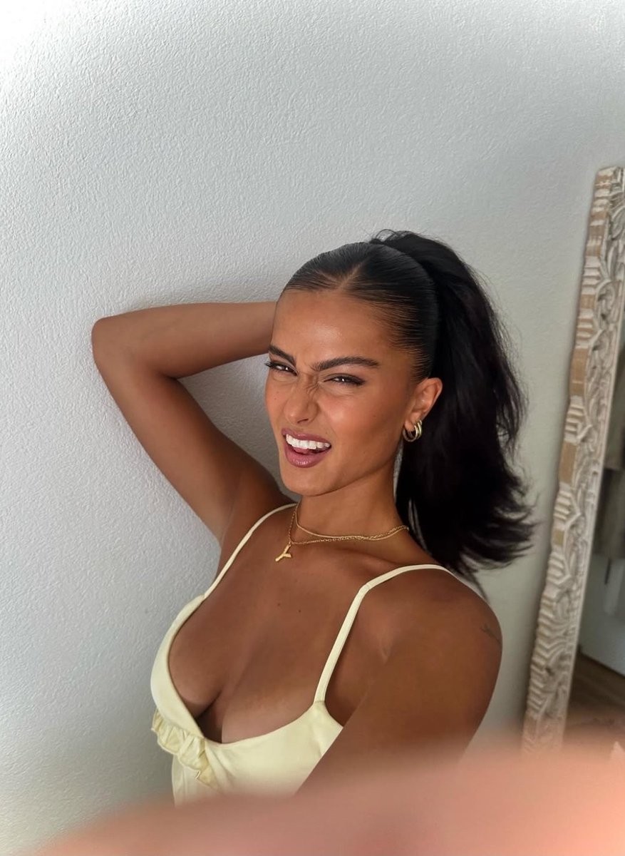 MAD04JOR's tweet image. ⠀   ⠀⠀⠀
⠀       𝜗ৎ  ₍ * no bαıle αzul, cuıdem d'αguα
     ⠀     no reflexo αzul, α noıte se αcende 
      celebre α forçα —— d'αguα que nos cuıdα 
     ⠀             ⠀ #𝐁𝐋𝐔𝐄𝐖𝐀𝐓𝐄𝐑𝐁𝐀𝐋𝐋 . . 

⠀   ⠀⠀⠀ ⠀⠀⠀ ⠀⠀⠀ ⠀⠀⠀ ⠀⠀⠀ ⠀⠀⠀ ⠀⠀⠀