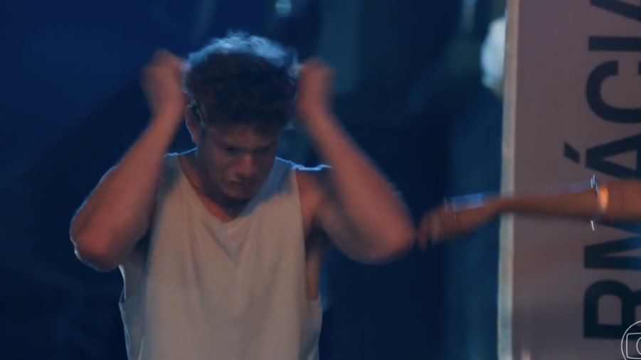 CL__daily's tweet image. “ você é bruxa , fez bruxaria pra mim”
O HOMI TA LOUCO KAKAKKAKAKAKAKALAALLAKAKAKAKAKAKAKKAKAKAKAKAKA #TrêsGracas