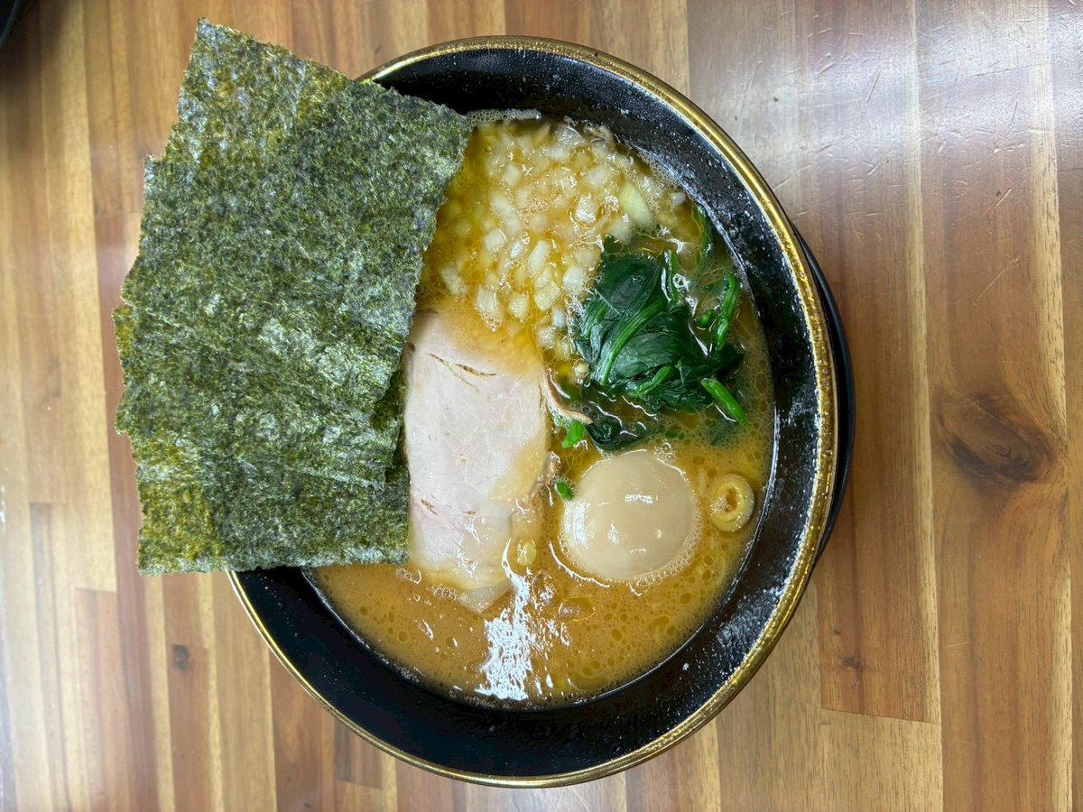 mkhvvvvvv's tweet photo. 裏武蔵家🍜西千葉
2年半ぶり？3年ぶり？
美味しかった😋
学生ライス無料や駐車券サービスでとてもお得にいただけた！感謝 https://t.co/gZId9N1da7