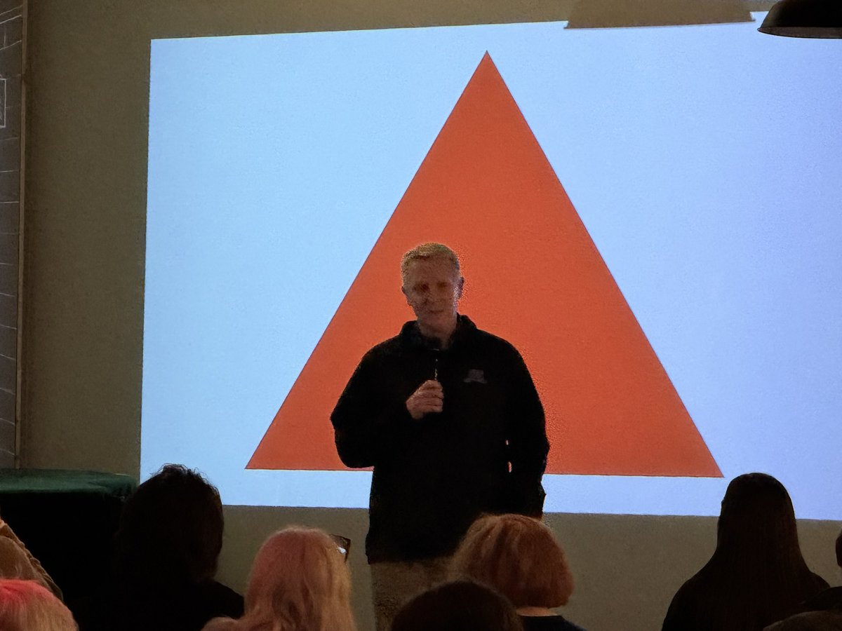 MyersVote's tweet image. Public service comes naturally. Politics? That’s the hard part.

Thank you to everyone who continues to listen, collaborate, and create real solutions that bring people together.  
#listening #peopleoverpolitics #YourBackyard #Solutions #TogetherWeCan